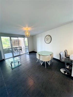 appartement à la vente -   34070  MONTPELLIER, surface 70 m2 vente appartement - APR747430
